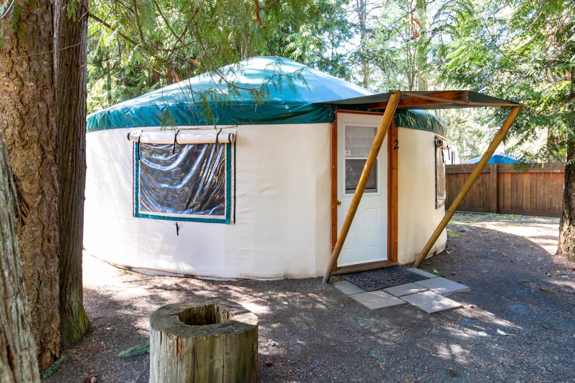 Riverbend Cottage & Rv Resort Parksville Exterior photo